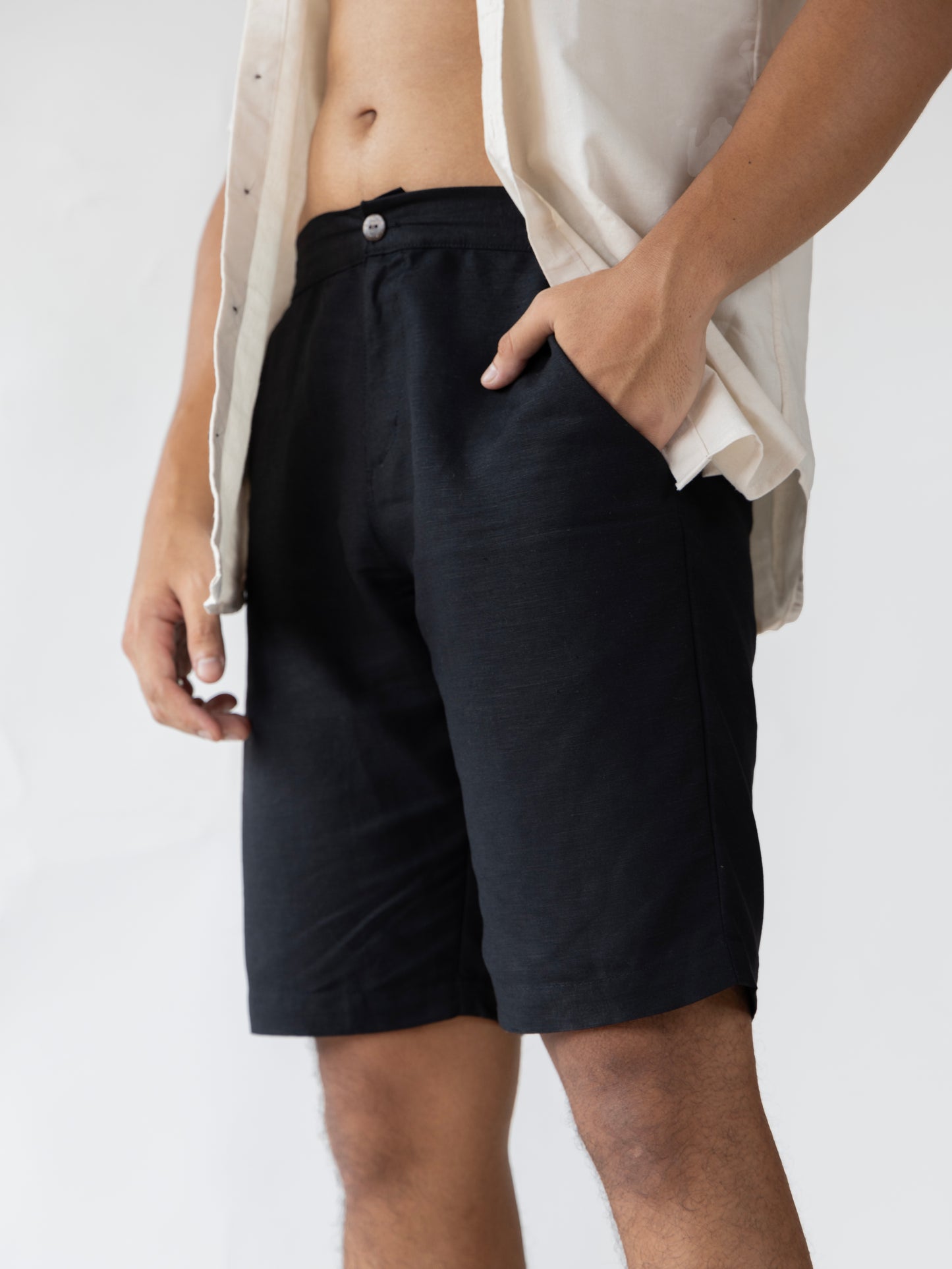 Atlas Holiday Shorts - Black